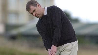 Πρίγκιπας Άντριου: Ήταν κλειδωμένος στο δωμάτιο δύο ημέρες και έβλεπε πορνό