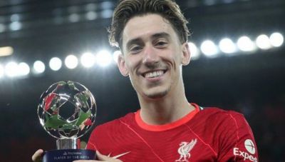 O Τσιμίκας ανακηρύχτηκε MVP του αγώνα Λίβερπουλ-Μπενφίκα