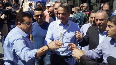 Στο Ηράκλειο ο Κυριάκος Μητσοτάκης- Τουρισμός, αγρότες και ναυτιλία στο επίκεντρο του προσυνεδρίου