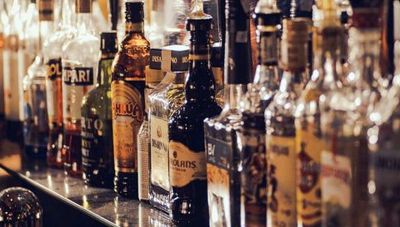 Θα γέμιζαν  «μπόμπες» όλη την Ελλάδα-Κατασχέθηκαν 21.000 λίτρα λαθραίας αιθυλικής αλκοόλη