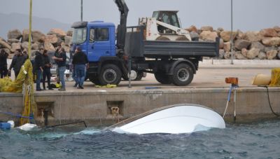 Μπουρίνι στην Κίσσαμο κατέστρεψε αλιευτικά σκάφη