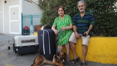 Πειραιάς - Κρήτη: Ζευγάρι διανυκτέρευσε στο λιμάνι γιατί κανένα ξενοδοχείο δεν ήθελε το... σκύλο τους (βίντεο)