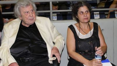 Μαργαρίτα Θεοδωράκη για τη διαθήκη του Μίκη: «Νιώθω πικραμένη, είναι προσβλητικό και υποτιμητικό»