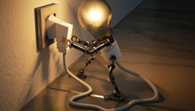 Πώς να επιλέξετε φθηνότερο ρεύμα-Οι παγίδες στα 