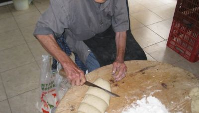 Το παλαιϊνό παραδοσιακό φτάζυμο ψωμί της Κρήτης – Μέρος Β