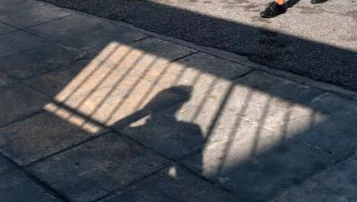 Άγριος καυγάς σε λύκειο μεταξύ μαθητών – Ένας τραυματίας