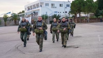 Άλμα με αλεξίπτωτο για τον Αρχηγό ΓΕΕΘΑ