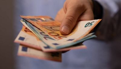 Επιταγή ακρίβειας: Τα ΑΦΜ που μπορούν να κάνουν σήμερα αίτηση για τα 250 ευρώ