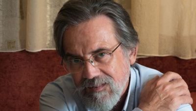 Το Νίκο Ψιλάκη τιμά σε πανηγυρική συνεδρίαση η Ακαδημία Αθηνών για το έργο του στην ιστορική μυθιστοριογραφία