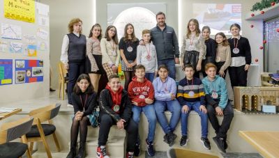 Τα παιδιά μαθαίνουν βιωματικά την ιστορία των Ενετικών Τειχών του Ηρακλείου