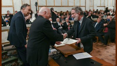 Νίκος Ψιλάκης: Συγκίνηση στη νέα βράβευση του από την Ακαδημία Αθηνών