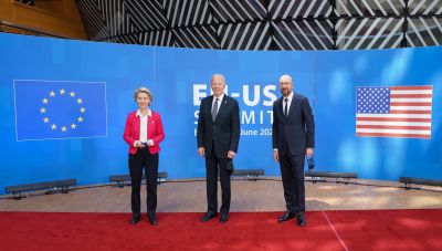 ΕΕ: Στην αντεπίθεση η Ευρώπη απέναντι στις ΗΠΑ – Έρχεται εμπορικός «πόλεμος»;