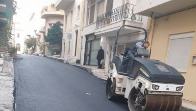 Υπογραφή σύμβασης για ασφαλτοστρώσεις στη Νέα Αλικαρνασσό