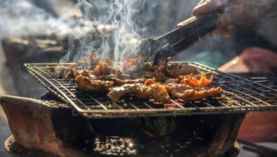 Πότε πέφτουν η Τσικνοπέμπτη και η Καθαρά Δευτέρα