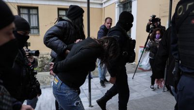 Στον εισαγγελέα η 29χρονη για τη δολοφονία του 7χρονου γιού της στην Κυψέλη