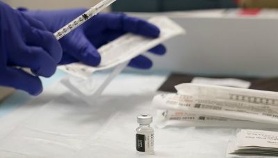 Θεμιστοκλέους: Δεν θα υπάρξει τέταρτη δόση του εμβολίου στον γενικό πληθυσμό