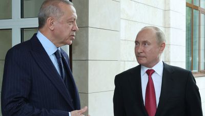 Ο Ερντογάν προσκαλεί τον Πούτιν στην Τουρκία-Διεκδικεί ρόλο μεσολαβητή