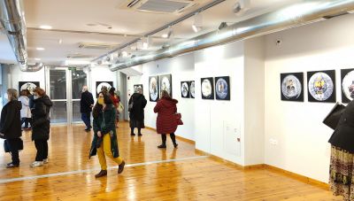 Πόλος έξης τα 