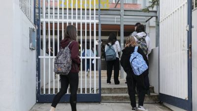 Στα τέλη της εβδομάδας η απόφαση για τα σχολεία- Ποια είναι τα σενάρια