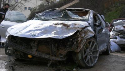 Θανατηφόρο τροχαίο στα Χανιά: Σμπαράλια το αυτοκίνητο που στέρησε τη ζωή του 20χρονου (φωτο)