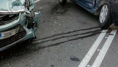 Τροχαίο με δυο τραυματίες από σύγκρουση τριών οχημάτων στη Μεσαρά