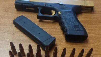 Ρέθυμνο: Κατείχε παράνομα όπλο και κάνναβη και βρέθηκε με χειροπέδες