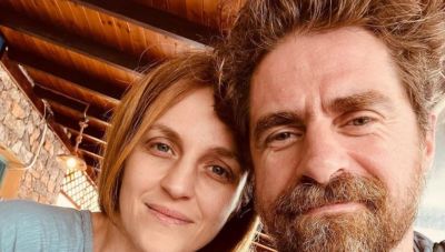 Δημήτρης Λάλος: Ξεκίνησε τις διακοπές με τη σύζυγο και την κόρη του