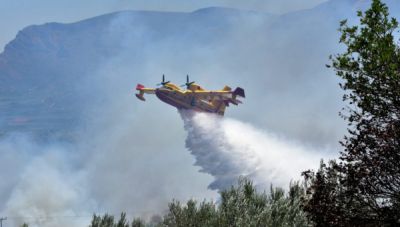 Φωτιά Ηλεία: Νέο μέτωπο στα δυτικά-Δεύτερος τραυματισμός πυροσβέστη