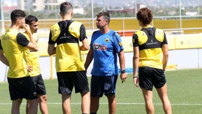 ΑΕΚ: Σε τέσσερα γκρουπ η σημερινή προπόνηση, ατομικό ο Γαλανόπουλος