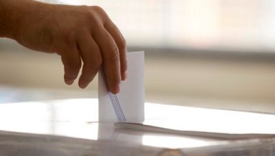 Η δύσκολη εξίσωση για πρόωρες εκλογές – Πληθαίνουν οι ενδείξεις για την προκήρυξή τους