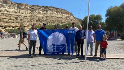 Γαλάζιες σημαίες σε παραλίες του Δήμου Φαιστού