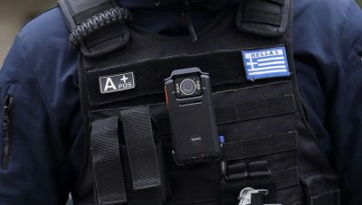 Νύχτα επεισοδίων στα Εξάρχεια – Τραυματίστηκε αστυνομικός, δύο προσαγωγές