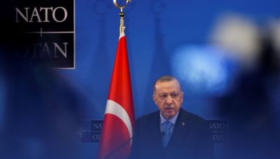 ΝΑΤΟ: Ο Ερντογάν θα συνομιλήσει την Τρίτη με τους ηγέτες Σουηδίας και Φινλανδίας