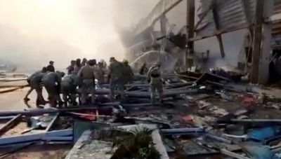 Ουκρανία: 10 νεκροί και 40 τραυματίες από ρωσική πυραυλική επίθεση στο εμπορικό του Κρεμεντσούκ (βίντεο)