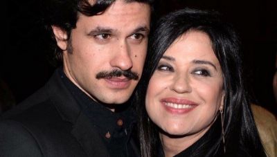 Η παιδική φωτογραφία του Αυγουστίδη στην αγκαλιά της μητέρας του Μαρίας Τζομπανάκη