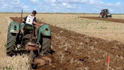 Νέοι Αγρότες: Πως θα κατανεμηθεί ανά περιφέρεια το συνολικό ποσό των 525,3 εκατ. ευρώ