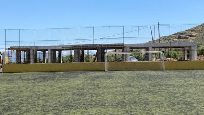 Σε εξέλιξη το έργο κατασκευής αποδυτηρίων στο γήπεδο Πομπιας