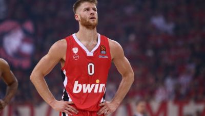 Γουόκαπ: «Ξέρω ποια είναι η δουλειά μου στο παρκέ»