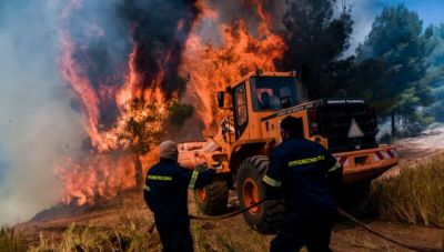 Συναγερμός στην πυροσβεστική: Δυο μεγάλες φωτιές στην Εύβοια