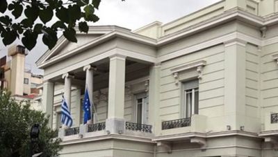 Ανησυχία στο Υπουργείο Εξωτερικών για τους Έλληνες και τον Πρόξενο στη Μαριούπολη