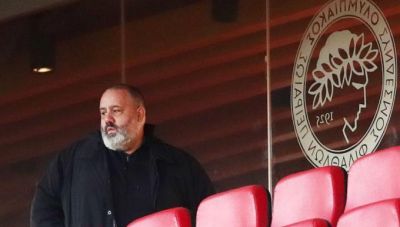 «Κομπλεξικά, μικρά, σκυφτά, δυστυχισμένα υπανθρωπάκια...», δηλώνει ο Κώστας Καραπαπάς