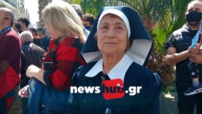 Τριάντα χρόνια εθελοντισμού για την Ελένη Μπαλή που παρέλασε και φέτος στο Ηράκλειο