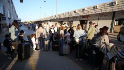 Κρήτη: Ποδαρικό στη τουριστική σεζόν με τις πρώτες πτήσεις- Οι εκτιμήσεις για τη συνέχεια