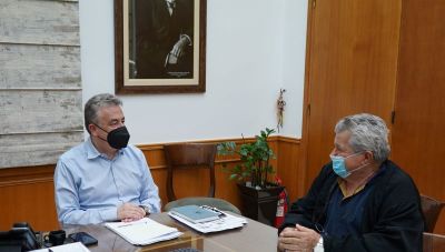 Τετ α τετ Περιφερειάρχη και Δημάρχου Σφακίων