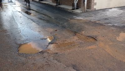 Ηράκλειο: Διαρροή νερού για ώρες μετά από εργασίες της ΔΕΥΑΗ (βίντεο)