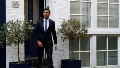 Ο Βασιλιάς Κάρολος θα αναθέσει την Τρίτη στον Ρίσι Σούνακ την εντολή σχηματισμού κυβέρνησης