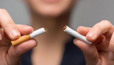 Έρευνα δείχνει ποια είναι η ιδανική ηλικία για να κόψει κανείς το κάπνισμα