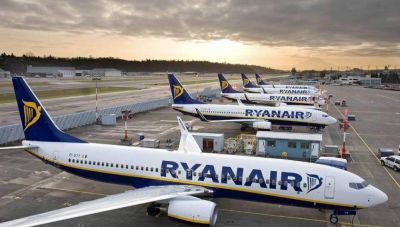 Κλείνει την βάση της Αθήνας το χειμώνα η Ryanair: Ανακοίνωση με αιχμές για Κικίλια και Fraport