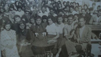 Ο πρώτος θεατρικός θίασος της Μεσαράς το 1935!