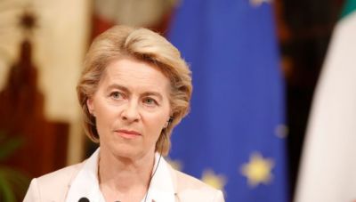 Ούρσουλα φον ντερ Λάιεν: Απαράδεκτη η προσπάθεια της Ρωσίας για αλλαγή συνόρων